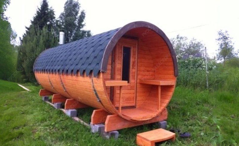 Баня-бочка 600 с крыльцом